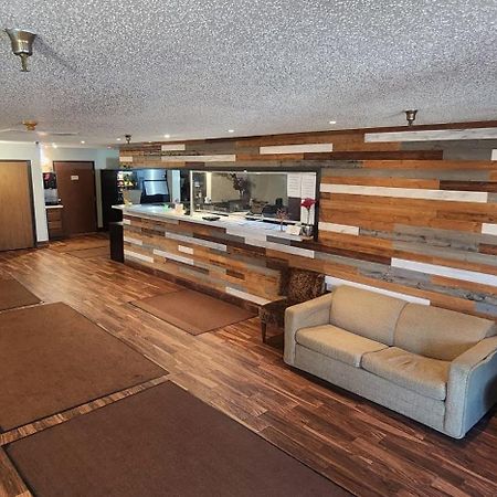 Rodeway Inn West Fargo Exterior foto