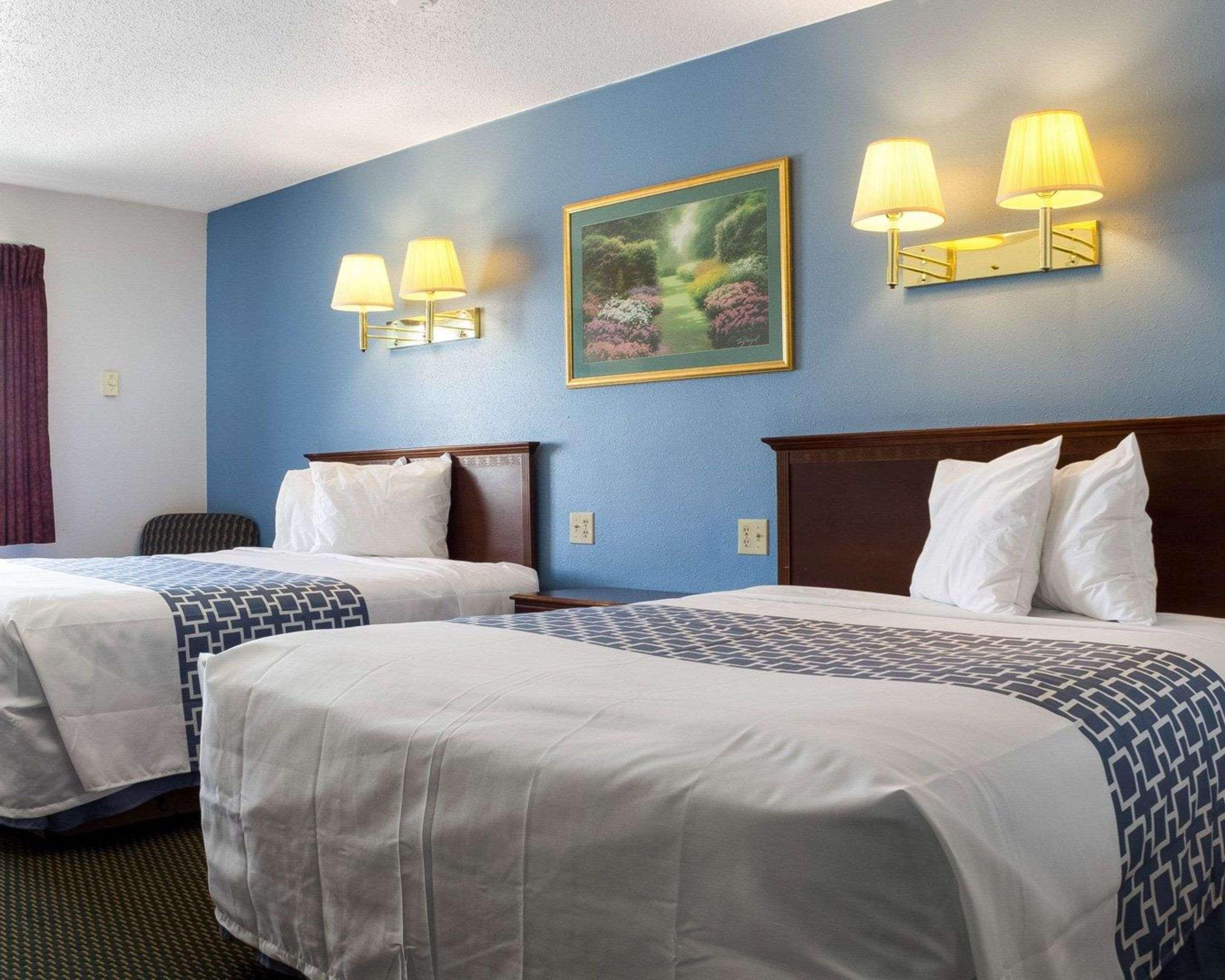 Rodeway Inn West Fargo Exterior foto