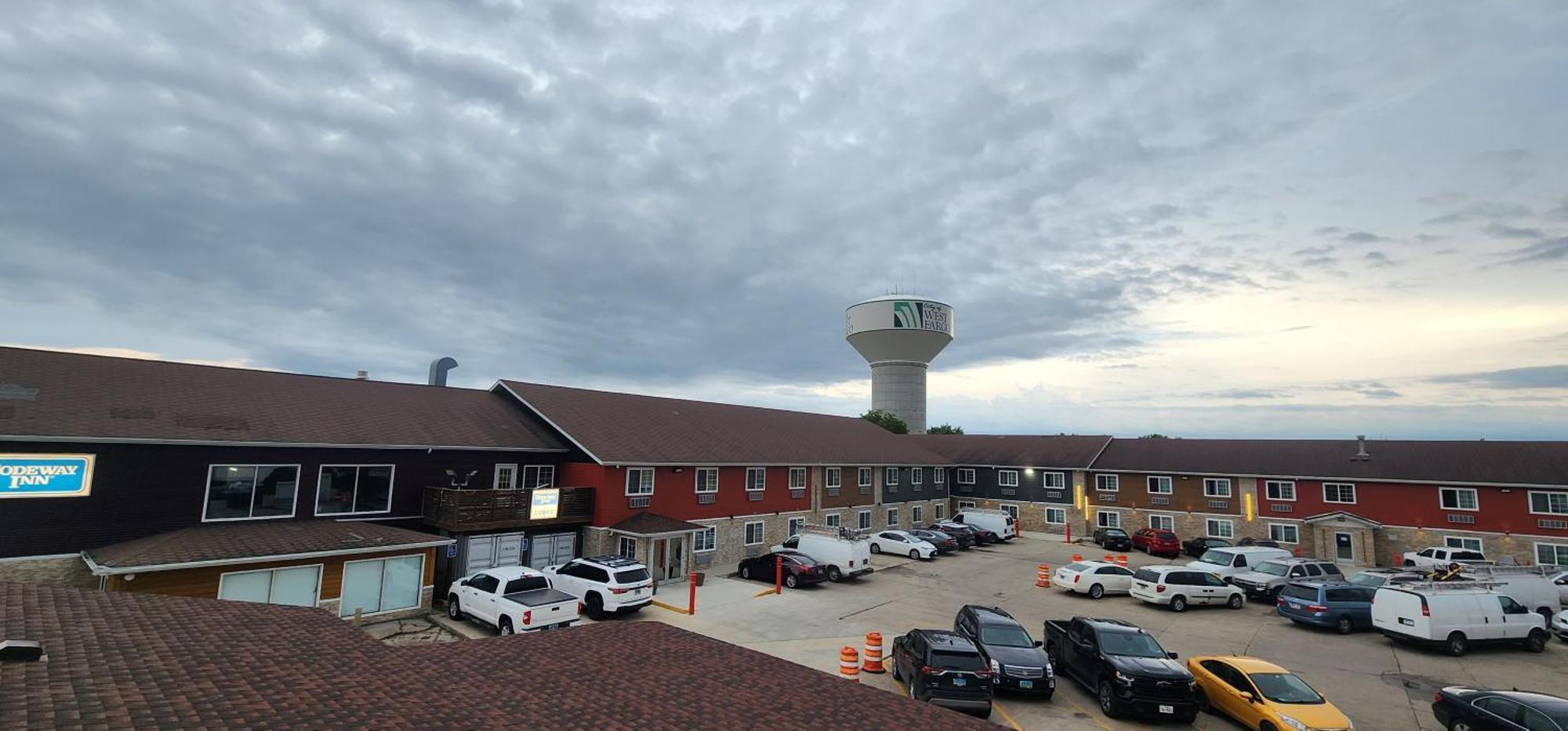 Rodeway Inn West Fargo Exterior foto