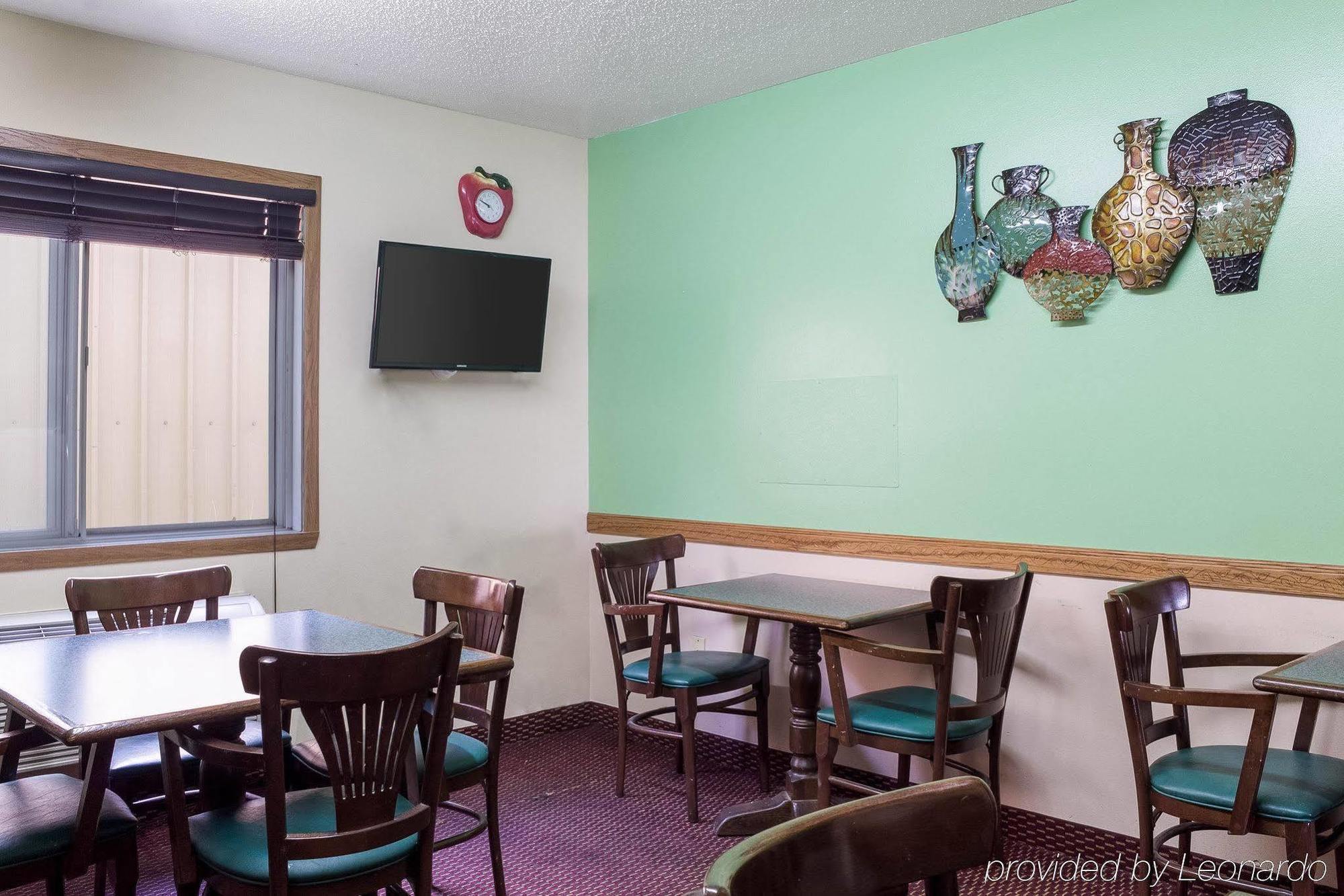 Rodeway Inn West Fargo Exterior foto
